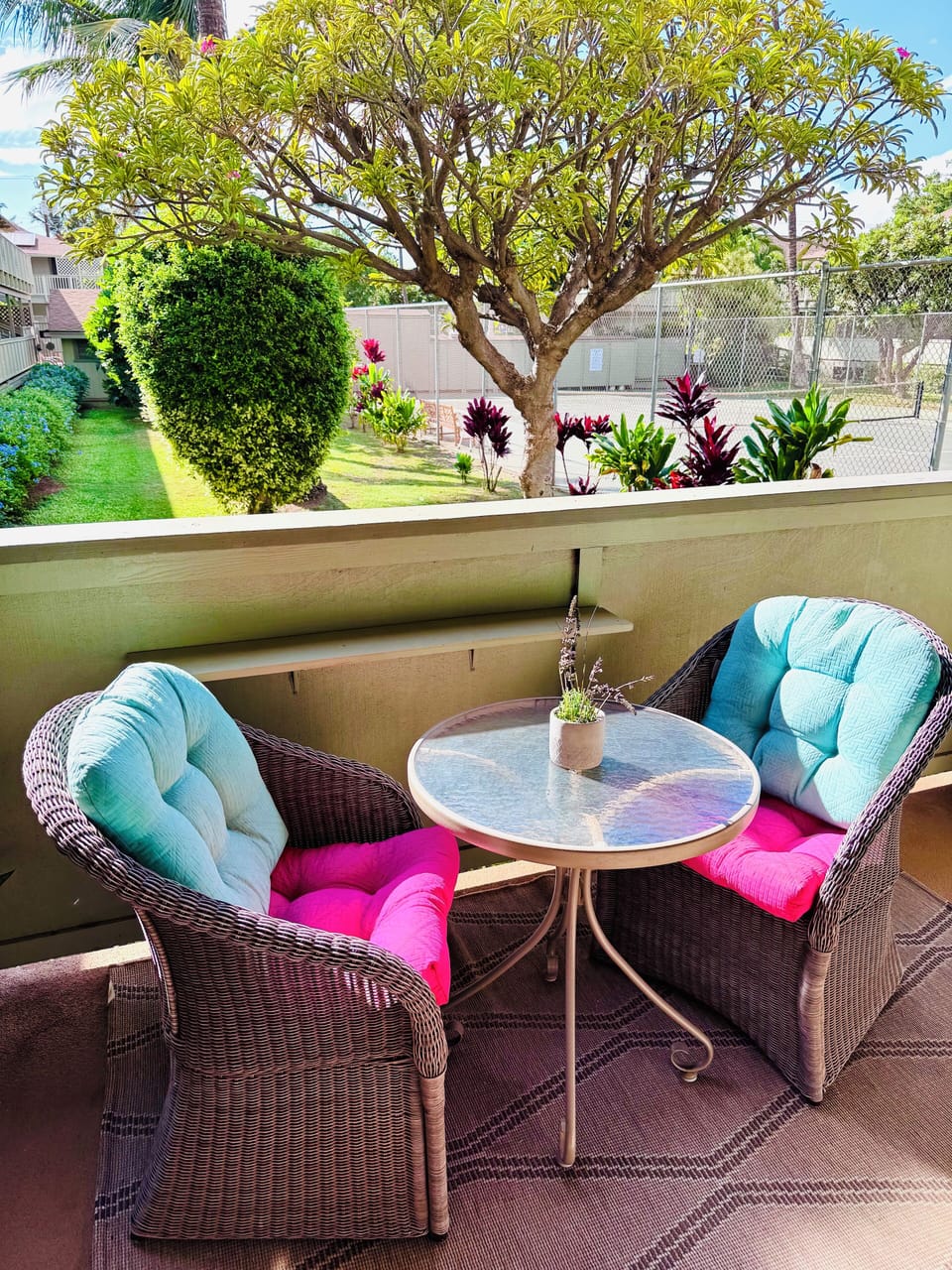 Beautiful garden view from the private lanai. 