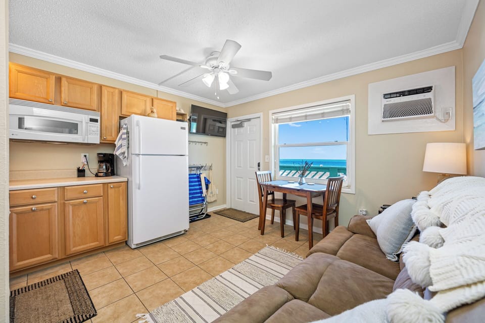 Open Layout with a great view!