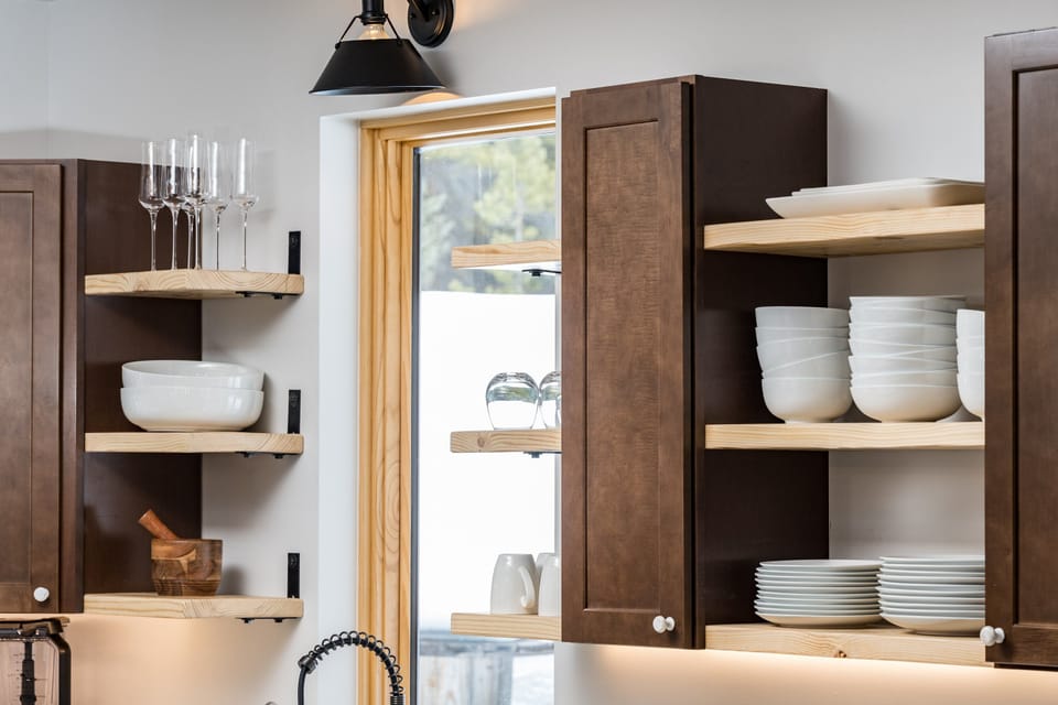 Immaculate Design – Crisp, clean finishes and tasteful décor reflect pride in every detail.