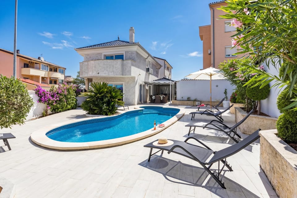 Private Pool