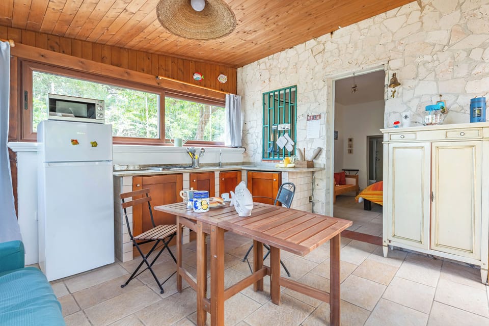 Kitchen and dining area