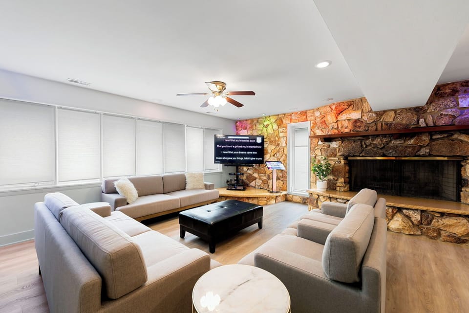 Poolside Entertainment Room