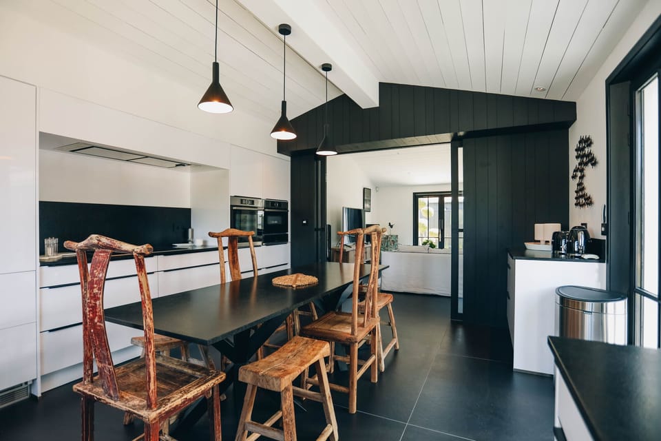 Bright and spacious dining room
