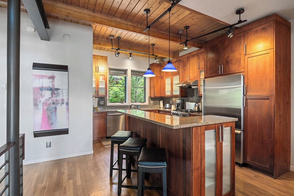 Kitchen island, three chairs