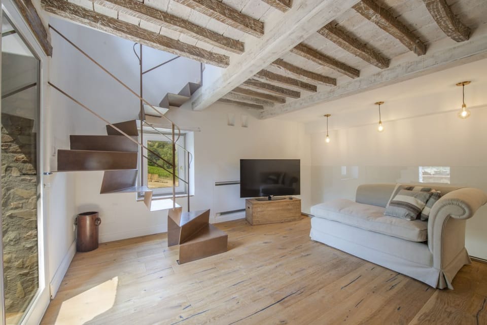 MyExclusiveItaly - Chianti's Villa | Vineyard, infinity pool, view Villa in Tuscany