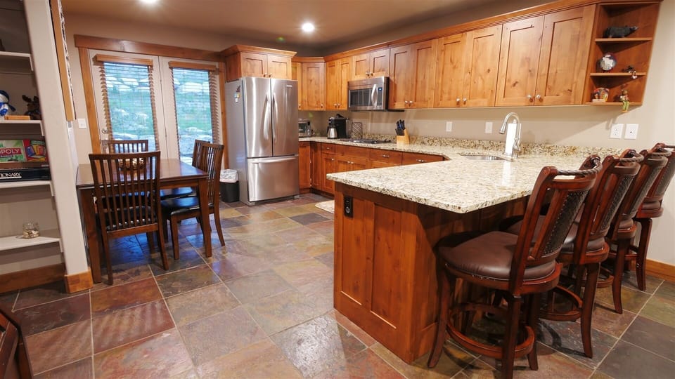 Kitchen with everything you need to cook
