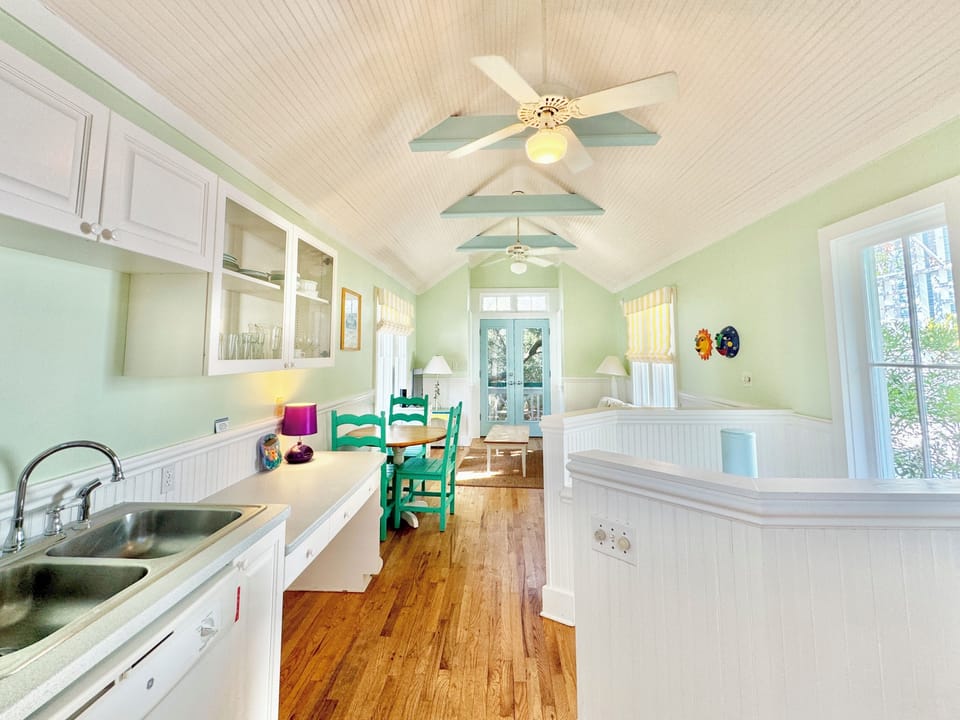 OPEN, SPACIOUS, AIRY SECOND LEVEL