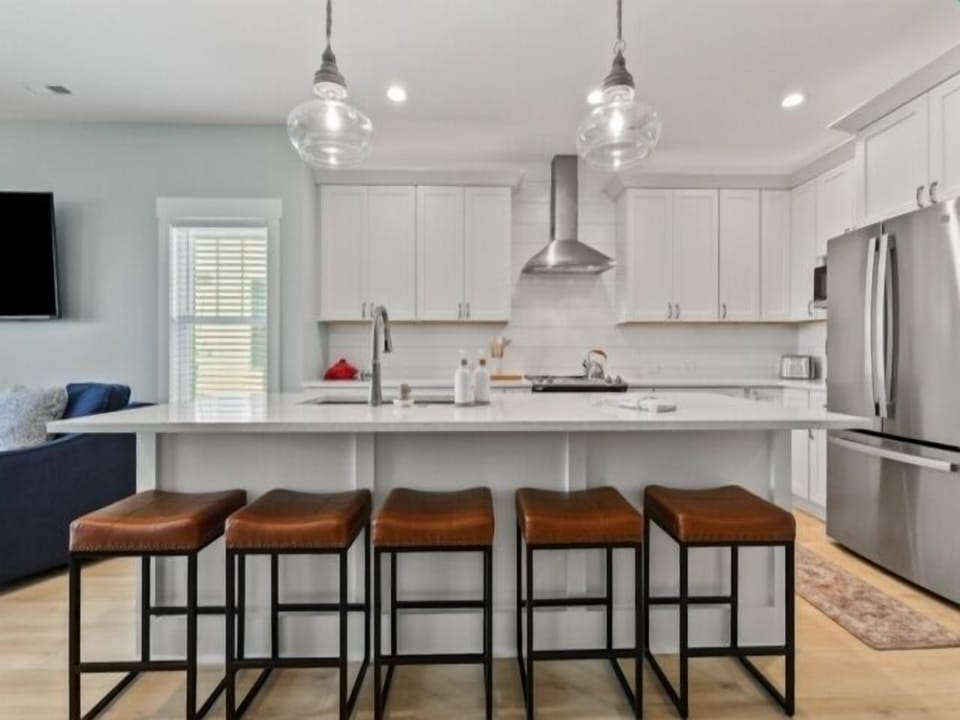 Indoors, Kitchen, Furniture, Kitchen Island, Dining Table
