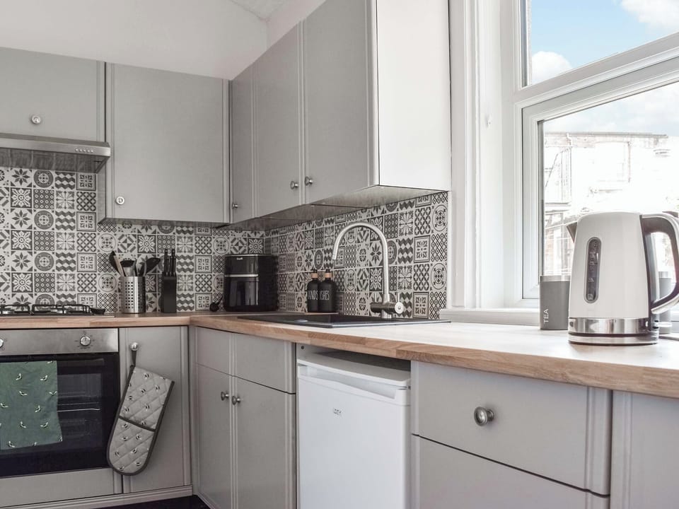 Kitchen | Apartment 2 - Crescent Apartments, Scarborough