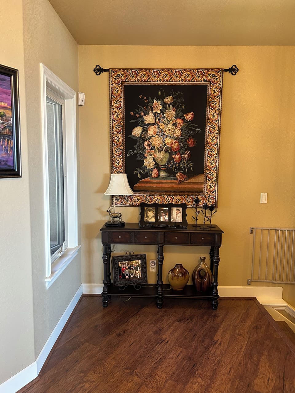 Entry way leading to stairs to 2nd floor

