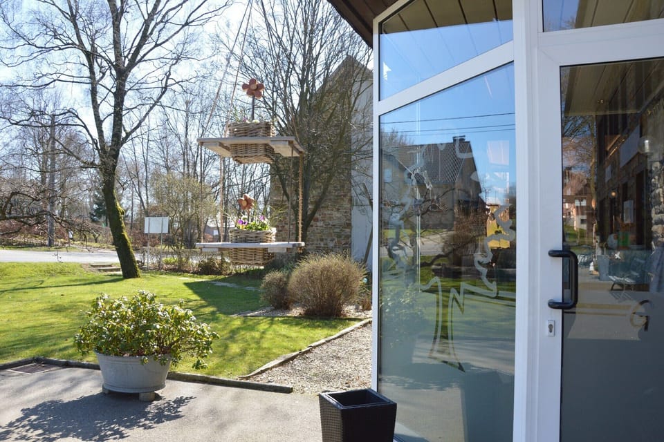 Entrance / Reception