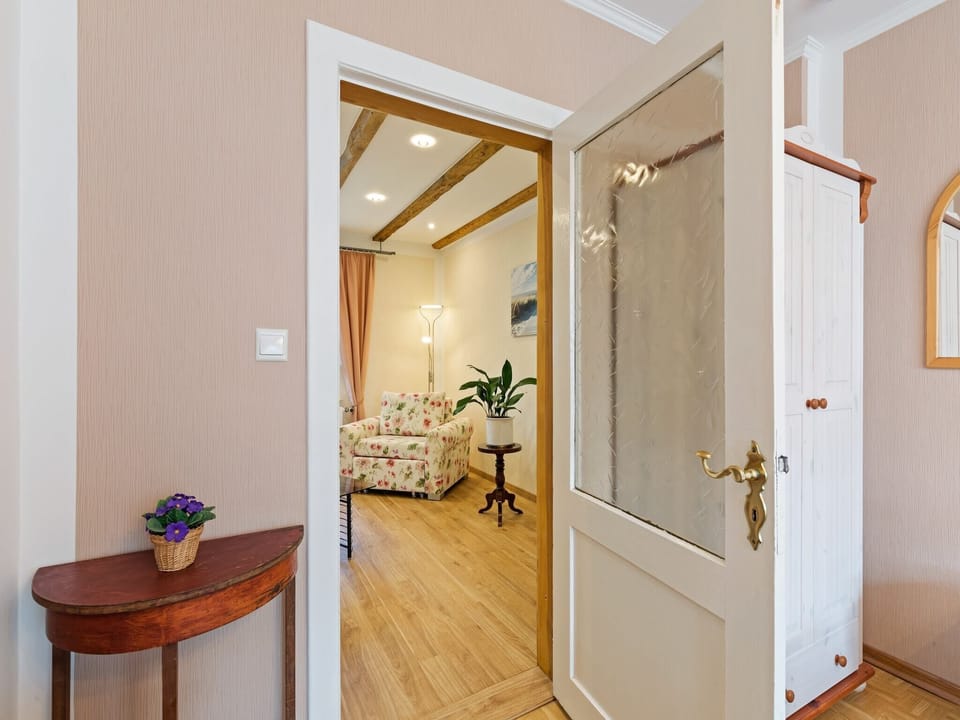 Entrance / Reception