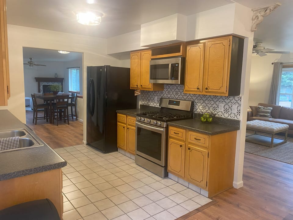 Fully equipped kitchen
