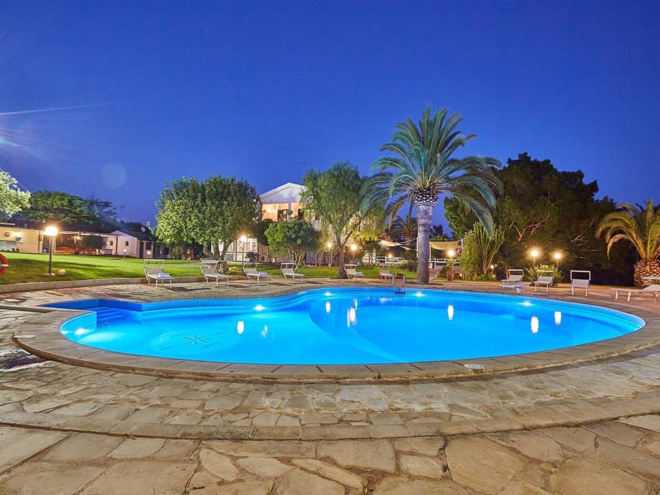Holiday Home Swimming Pool