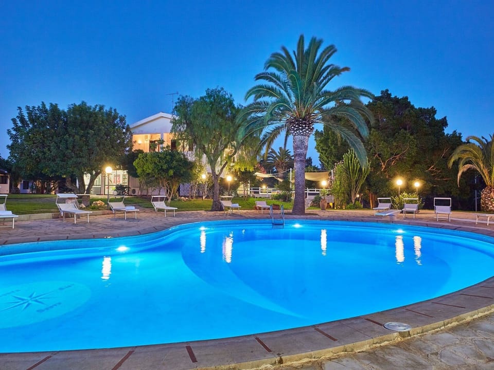 Holiday Home Swimming Pool