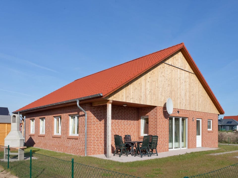 Holiday Home Exterior [summer]