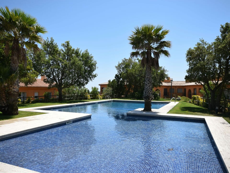 Holiday Home Swimming Pool
