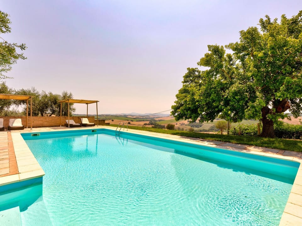 Holiday Home Swimming Pool