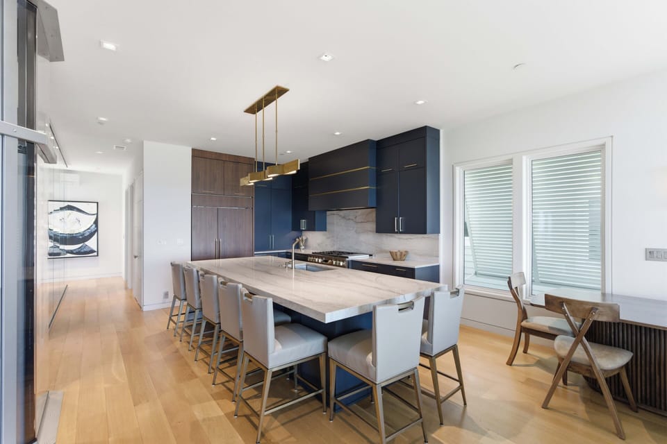 Fully Equipped Gourmet Kitchen