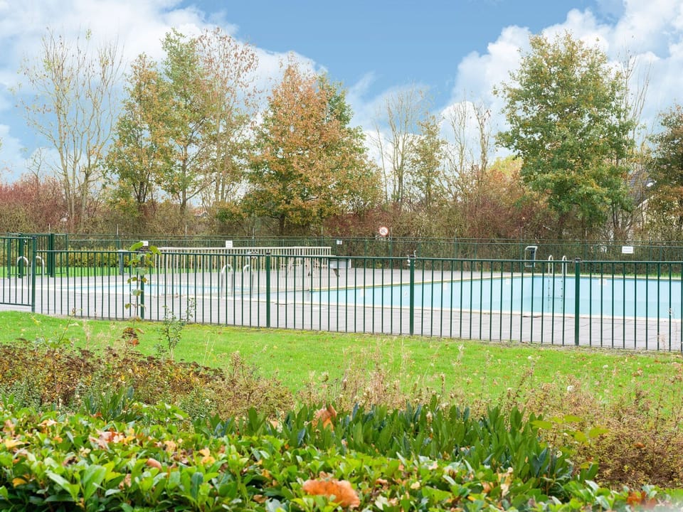 Holiday Home Swimming Pool