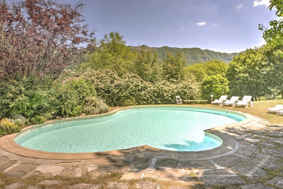 Holiday Home Swimming Pool