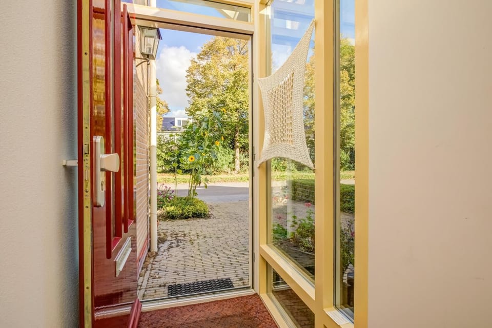Entrance / Reception