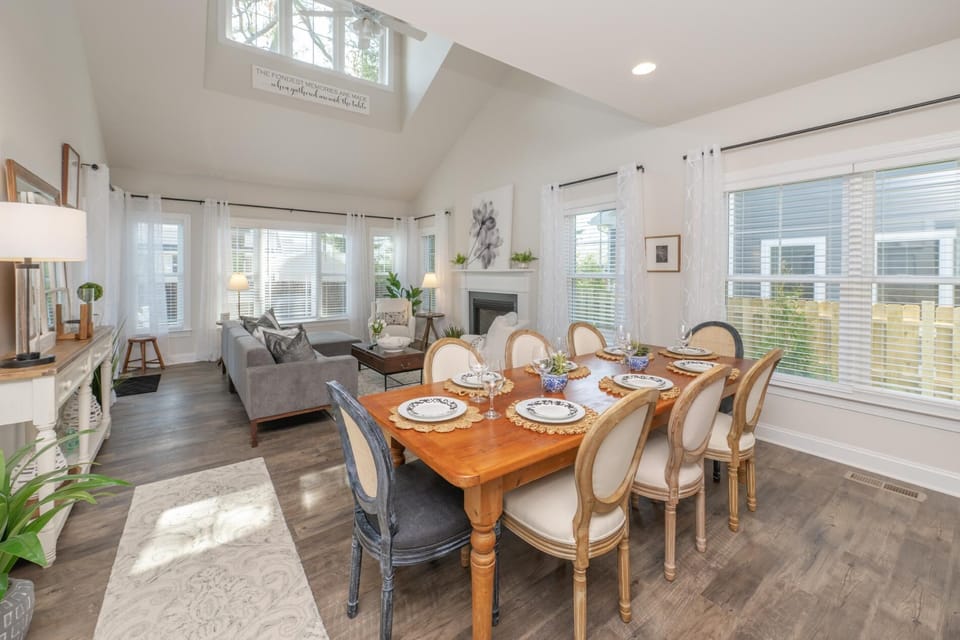 For your dining convenience, the kitchen is fully stocked with elegant dinnerware, high-quality glassware, and a complete set of utensils, making it perfect for entertaining your entire family or hosting gatherings.