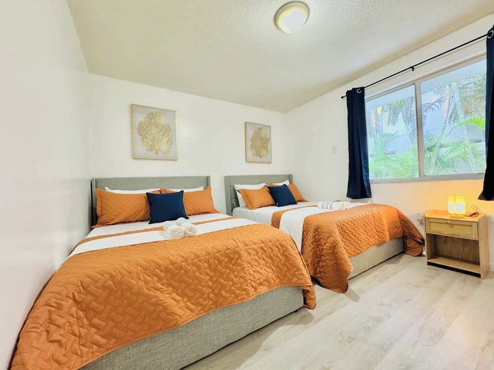 Discover the charm of our rooms: an oasis of tranquility and comfort that awaits you.