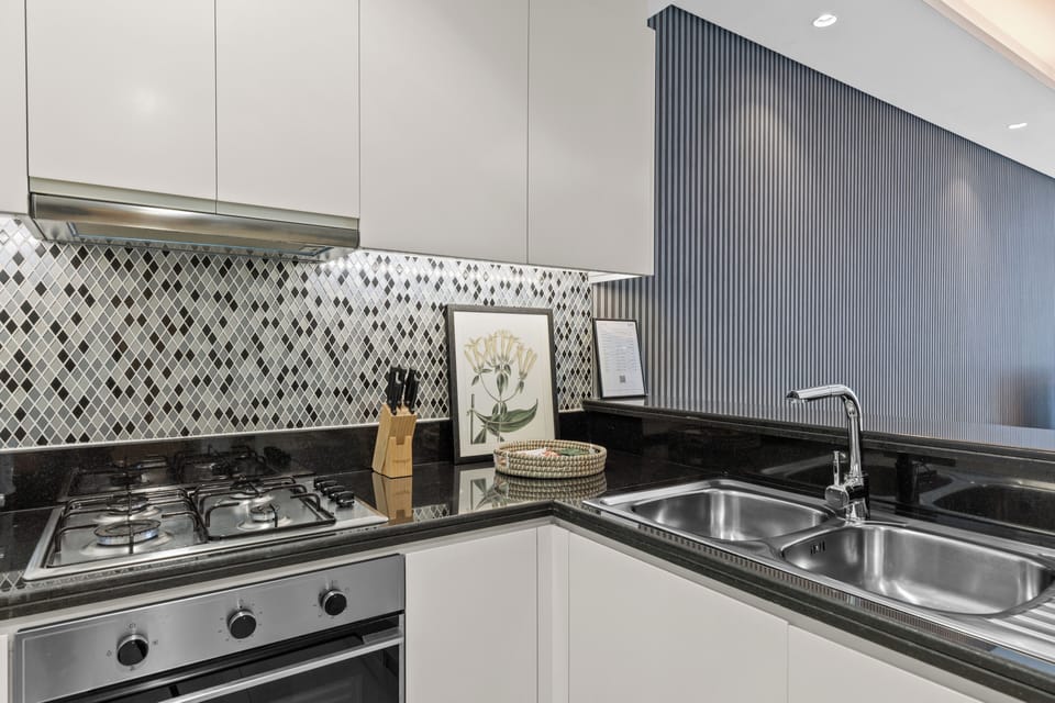 Fully equipped kitchenette with oven and all the essentials
