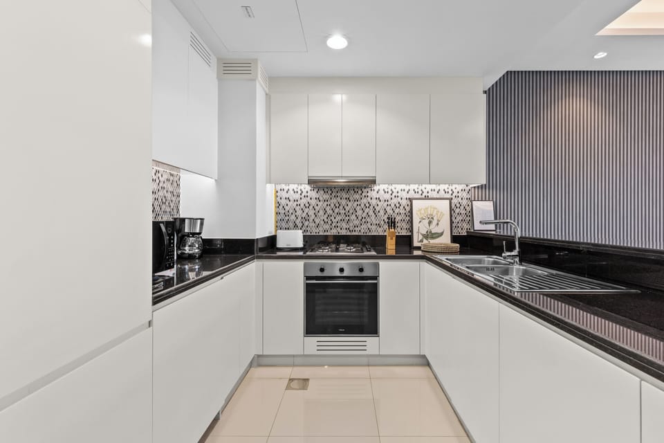 Spacious kitchen: Fully equipped for culinary creativity
