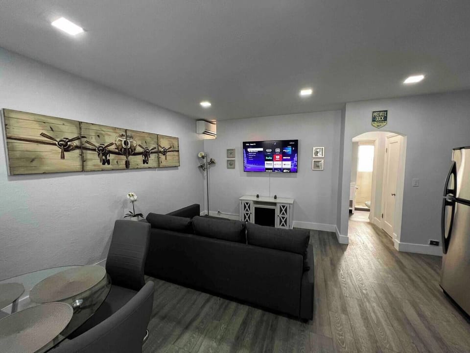 Living Room Smart Tv