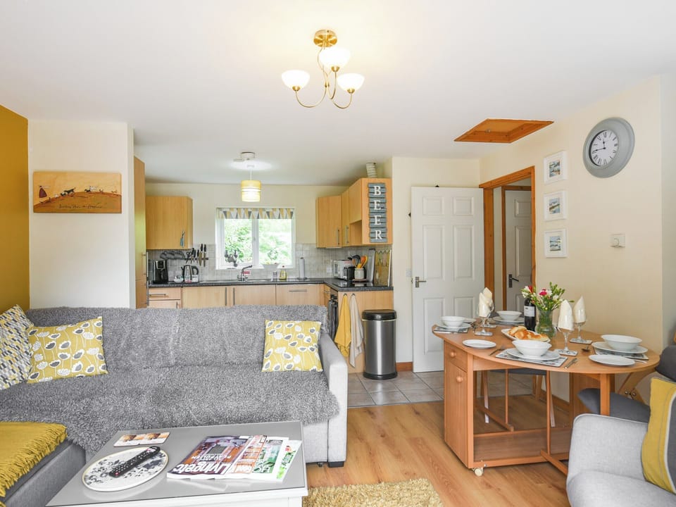 Open plan living space | Tides Reach - Tides Reach and Treetops, Aberdyfi