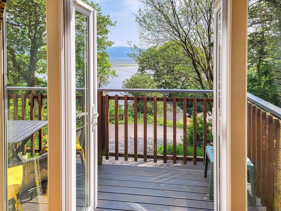Terrace | Tides Reach - Tides Reach and Treetops, Aberdyfi