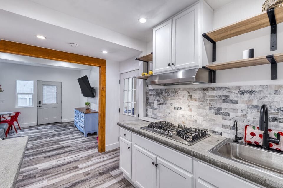 Kitchenette Downstairs