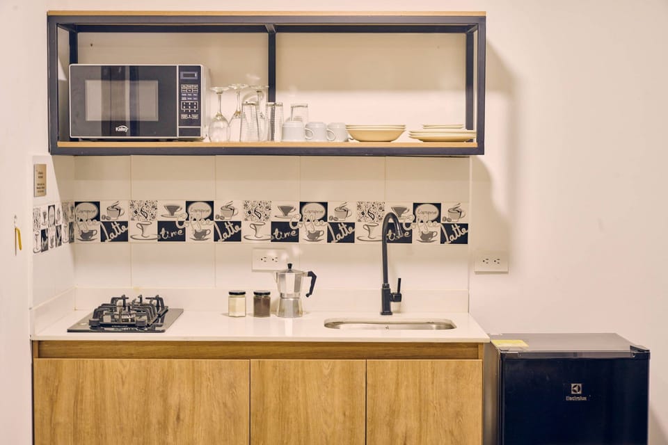 Kitchen or kitchenette