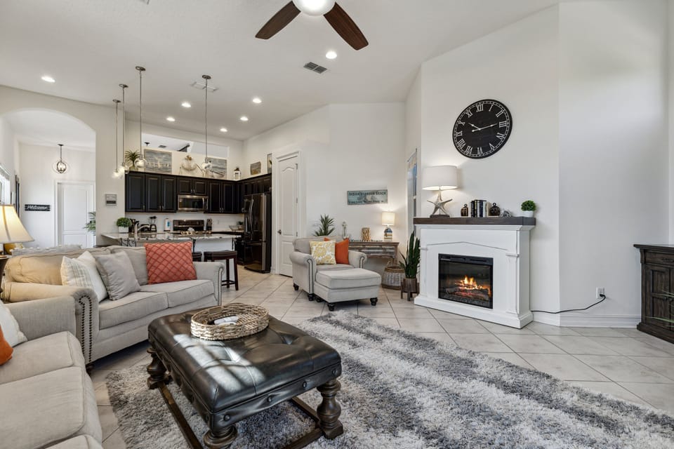 Open layout concept throughout the main floor