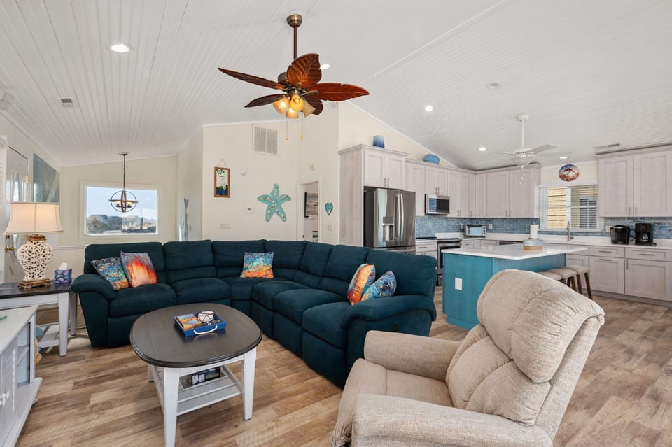 SS77: Waves of Joy | TL Living Area - Deck Access