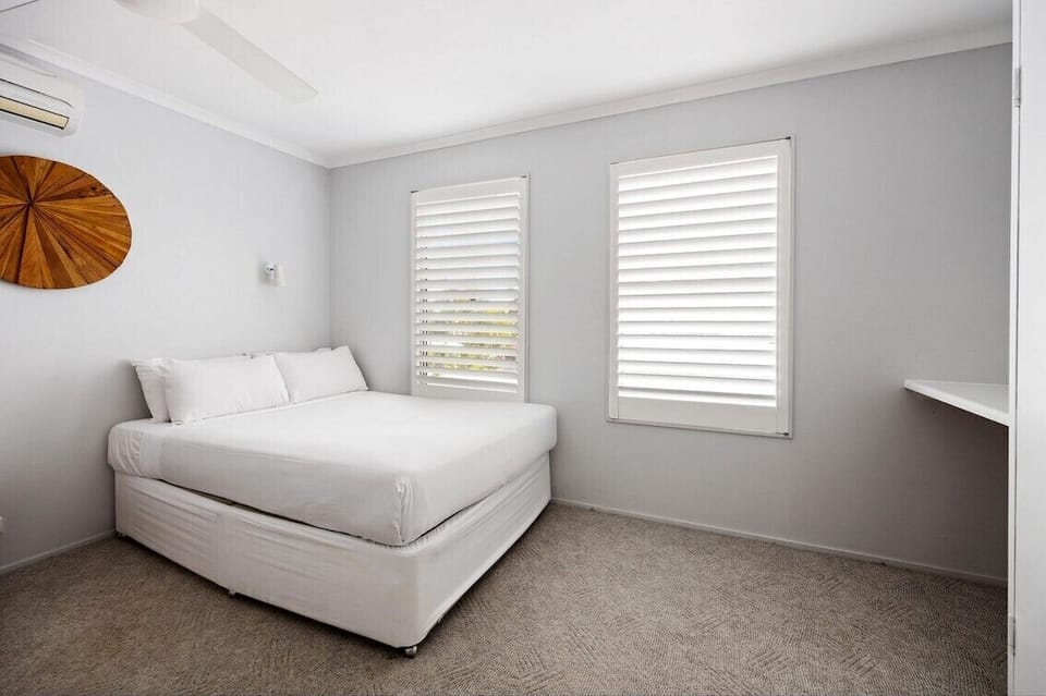 Bedroom 2, sleep 3 people, includes queen bed plus 1 x single