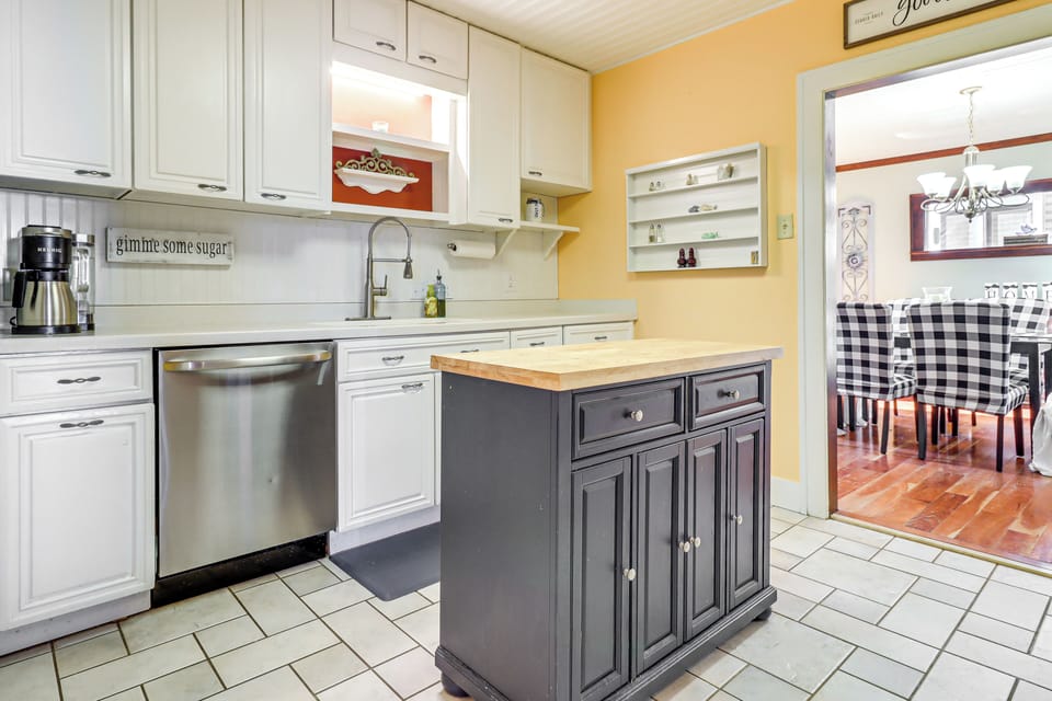 Kitchen | 1st Floor | Dishwasher | Cooking Basics | Drip Coffee Maker | Toaster