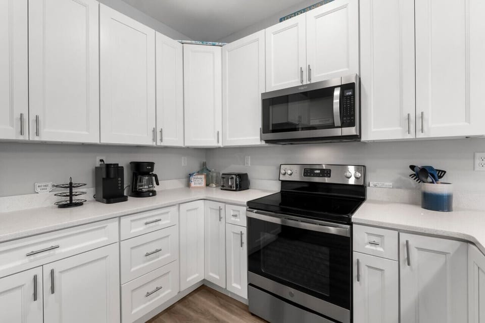 Well Equipped Kitchen!