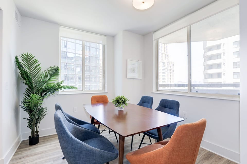 6 seater dining area