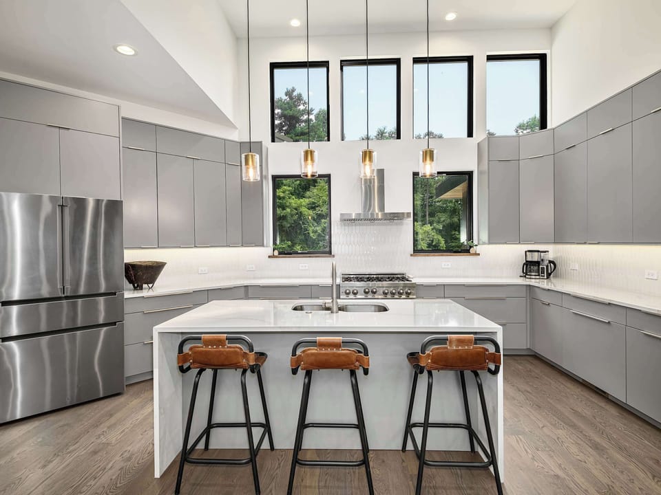 Gorgeous, spacious kitchen stocked with all the essentials.