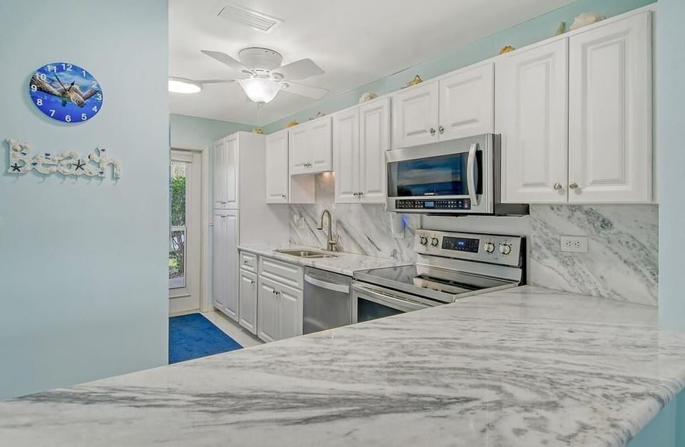 Beautiful updated kitchen marble countertops