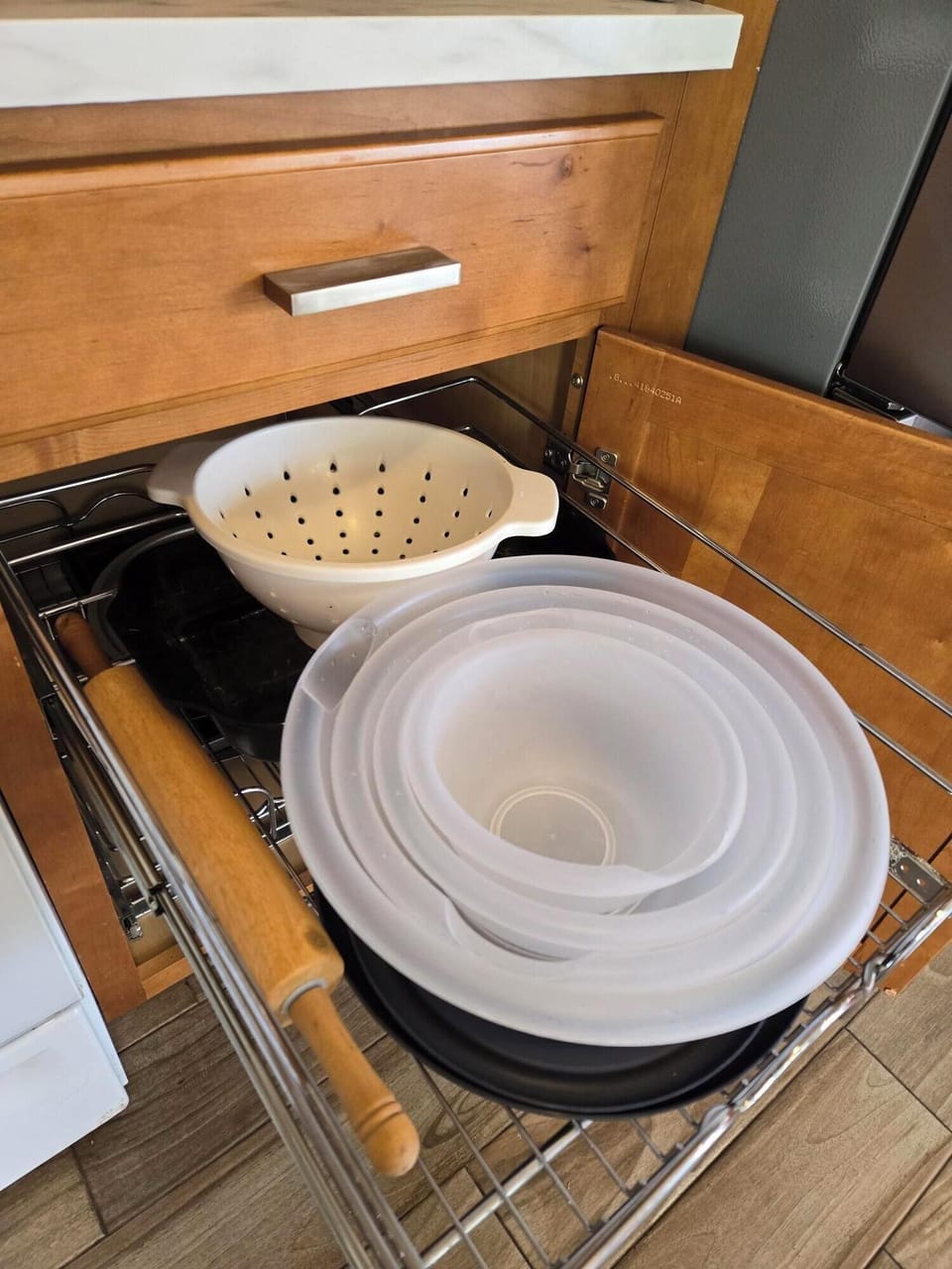 Fully equipped kitchen.