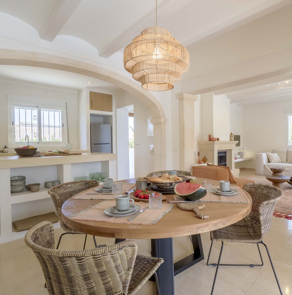 Dining area next to Kitchen