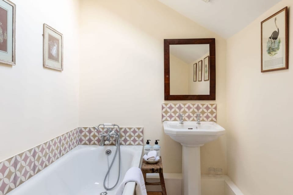 Coach House Bathroom