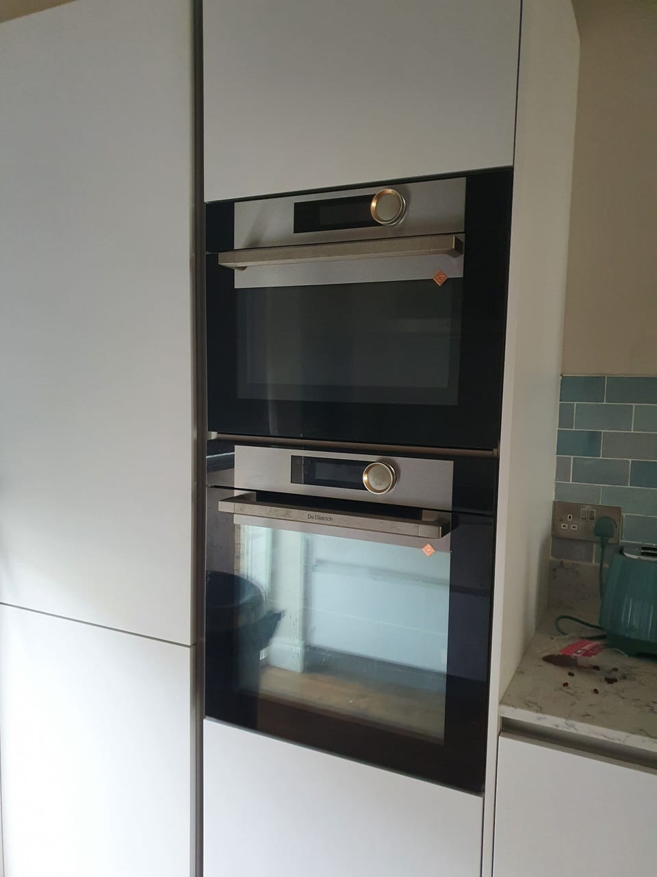 Kitchen is fully equipped with all mod cons