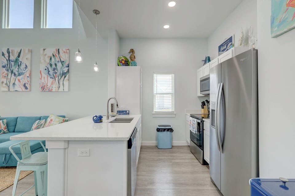 Kitchen is fully stocked with everything you need!