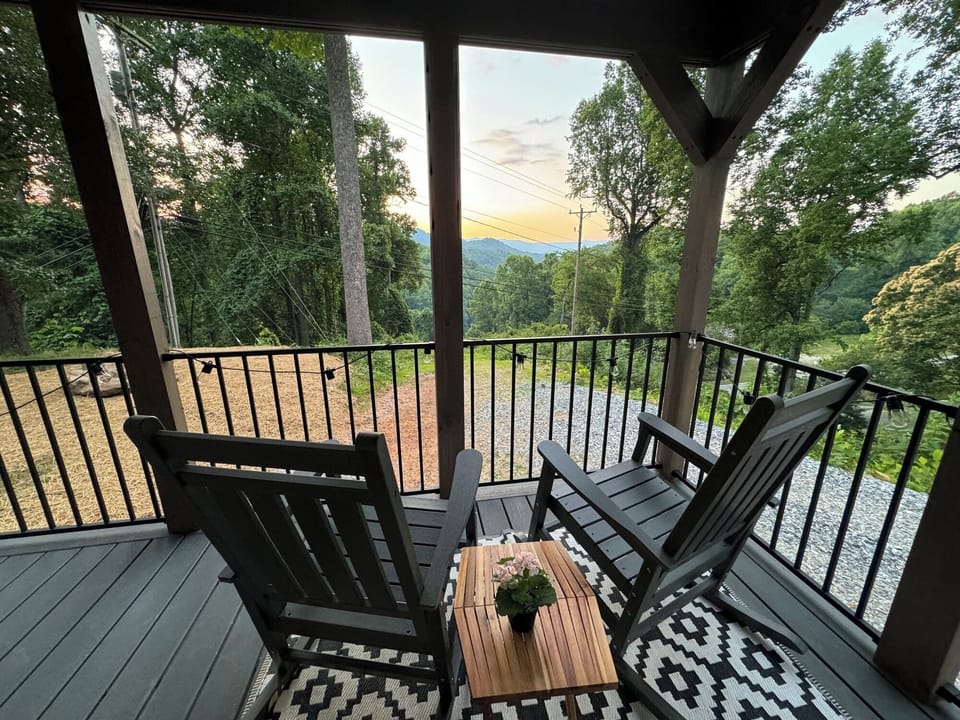 D85B7DD3-AE07-471C-968B-0AA3843C3AD7