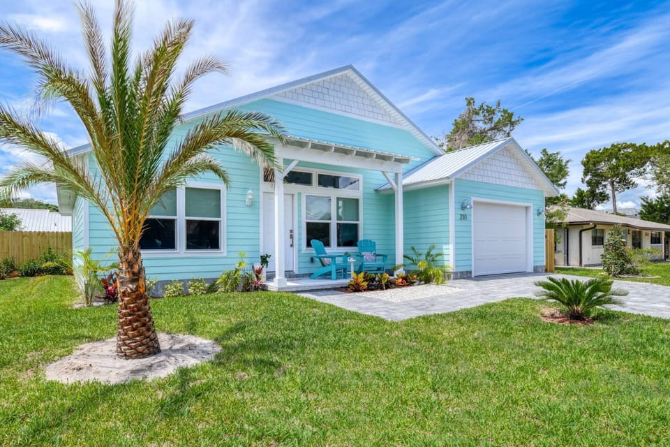 Welcome to Aqua Palms Cottage!